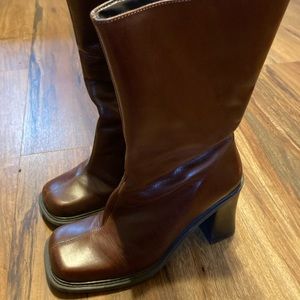 White mountain boots